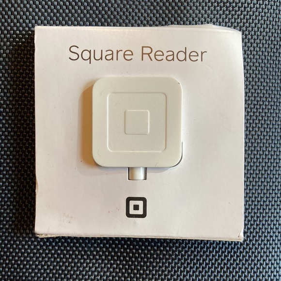 Square Reader for Magnetic Stripe Cards - Picture 2 of 4